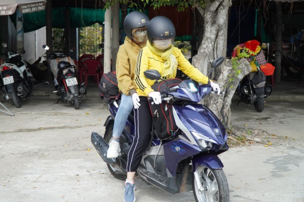 Người xa xứ trên đường về quê ăn tết: Quà chất đầy xe, nôn nao sum họp