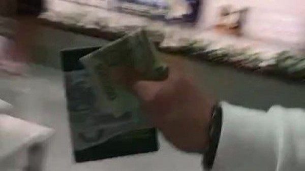 Nhân viên hải quan bị tố ‘vòi tiền’ khách nhập cảnh Tân Sơn Nhất