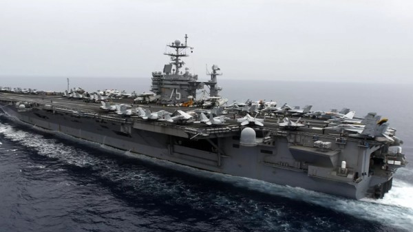 Nhóm tác chiến tàu sân bay USS Nimitz của Mỹ diễn tập ở Biển Đông