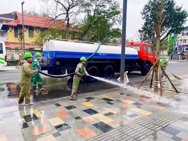 Nỗ lực vì TP Huế xanh, sạch, đẹp dịp Tết Nguyên đán Quý Mão