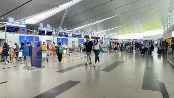 Phú Quốc 29 tháng chạp: Bến tàu, sân bay thưa thớt
