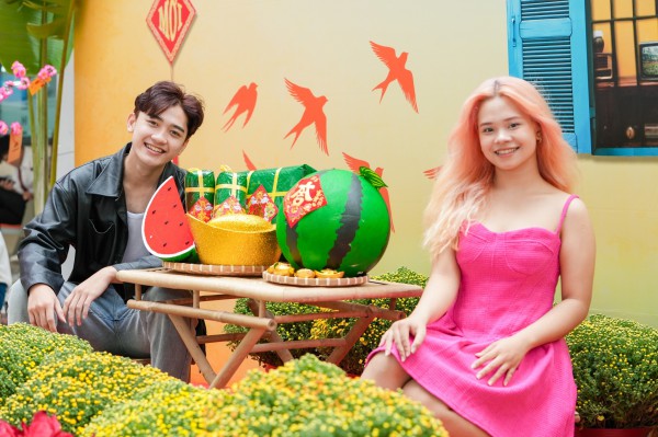 Sinh viên thích thú Sinh viên thích thú