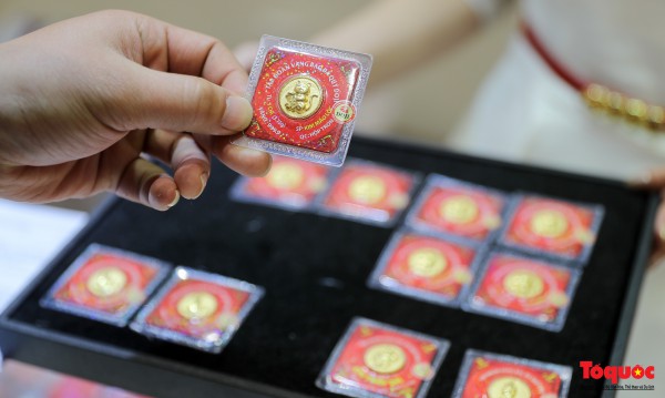 Sôi động thị trường vàng trước ngày vía Thần Tài Sôi động thị trường vàng trước ngày vía Thần Tài