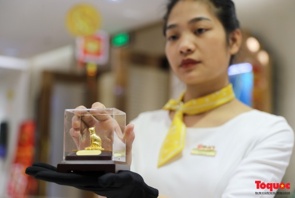 Sôi động thị trường vàng trước ngày vía Thần Tài Sôi động thị trường vàng trước ngày vía Thần Tài