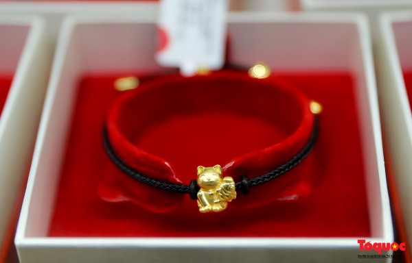 Sôi động thị trường vàng trước ngày vía Thần Tài Sôi động thị trường vàng trước ngày vía Thần Tài