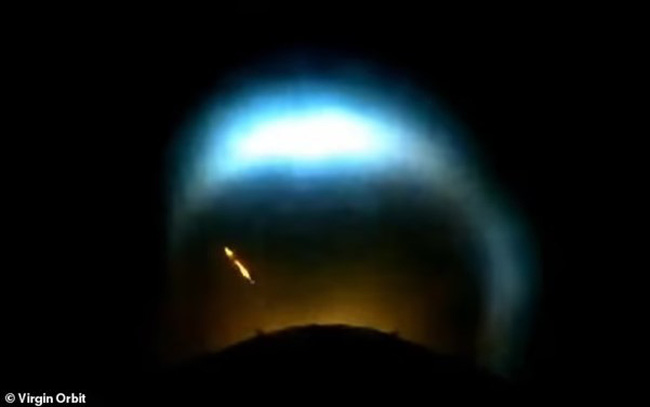 Sự cố bất thường khiến Anh chưa đưa được vệ tinh lên vũ trụ Sự cố bất thường khiến Anh chưa đưa được vệ tinh lên vũ trụ