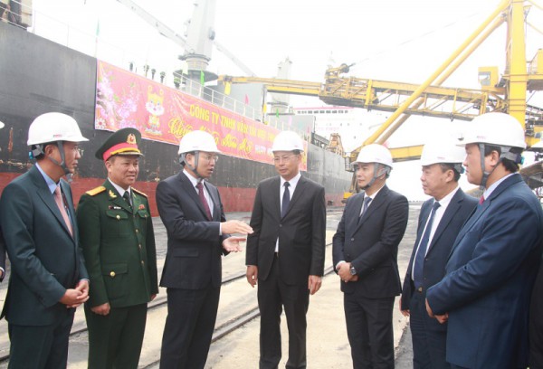 Tập đoàn TKV:  "Xông" cảng cho ngày mùng 1 Tết với 41.000 tấn than