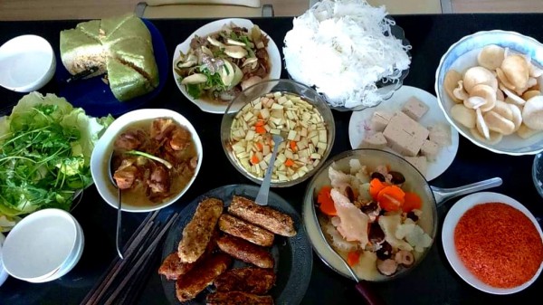 Tết nơi xứ người: ‘Buồn, nhớ nhà rơi nước mắt nhưng vẫn ngóng vẫn trông’