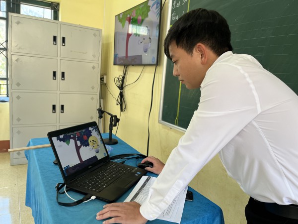 Thiếu trầm trọng giáo viên tiếng Anh: Mô hình ‘ứng cứu’ từ xa cho Mù Cang Chải
