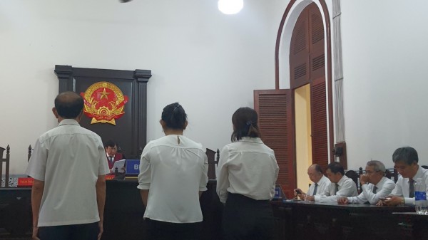 Tòa phúc thẩm hủy án vụ cán bộ thuế Q.12 