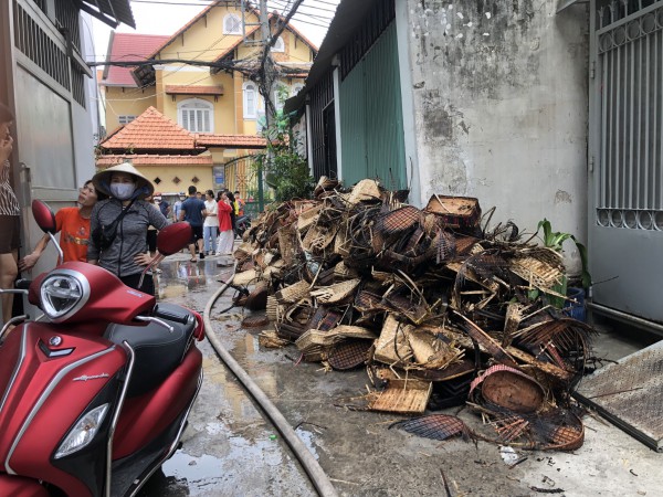 TP.HCM: Cháy cơ sở đan mây tre ở Q.Gò Vấp, 2 người được cứu thoát TP.HCM: Cháy cơ sở đan mây tre ở Q.Gò Vấp, 2 người được cứu thoát