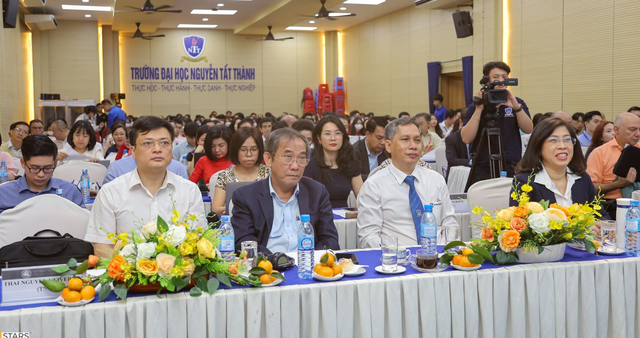 ĐH Nguyễn Tất Thành giúp sinh viên kiến thức tiếp cận thị trường lao động theo phương pháp Châu Âu - Ảnh 1.