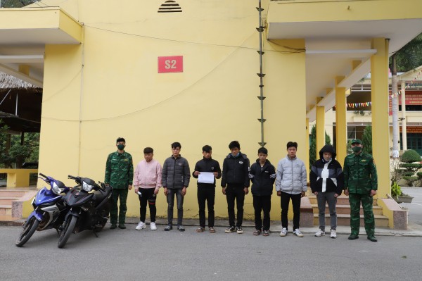 Vận chuyển người nhập cảnh trái phép bằng xe gắn máy ở Quảng Ninh Vận chuyển người nhập cảnh trái phép bằng xe gắn máy ở Quảng Ninh