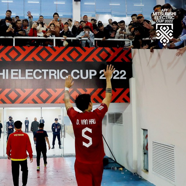 Văn Hậu chơi năng động nhất trận bán kết lượt về AFF Cup 2022