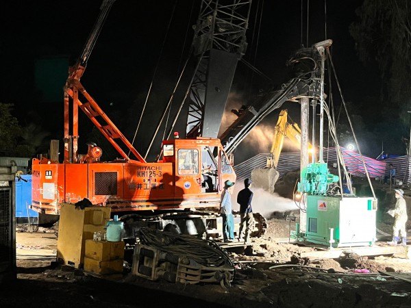 Việc đưa thi thể bé Hạo Nam lên còn rất khó khăn, chưa xác định thời gian Việc đưa thi thể bé Hạo Nam lên còn rất khó khăn, chưa xác định thời gian
