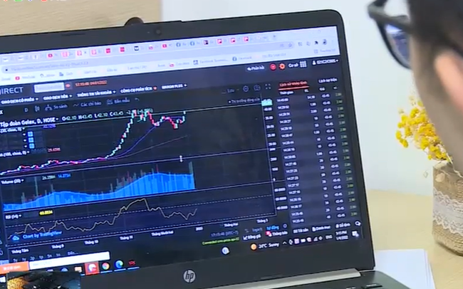 VN-Index tăng điểm trên nền thanh khoản thấp