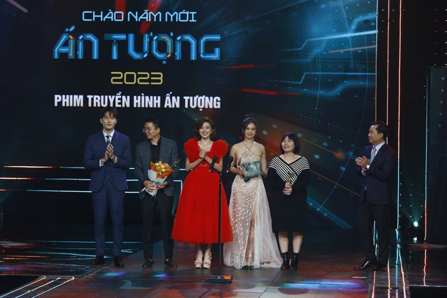 VTV Awards 2022: Vinh danh 12 tác phẩm, cá nhân xuất sắc - Ảnh 1.