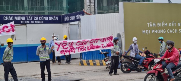 Vụ công nhân xây dựng giăng băng rôn đòi tiền công: Họp các bên để giải quyết