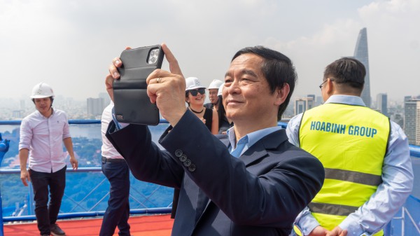 Vừa cất nóc dự án lớn tại Thủ Thiêm, Tập đoàn Hòa Bình thắng kiện 368 tỉ