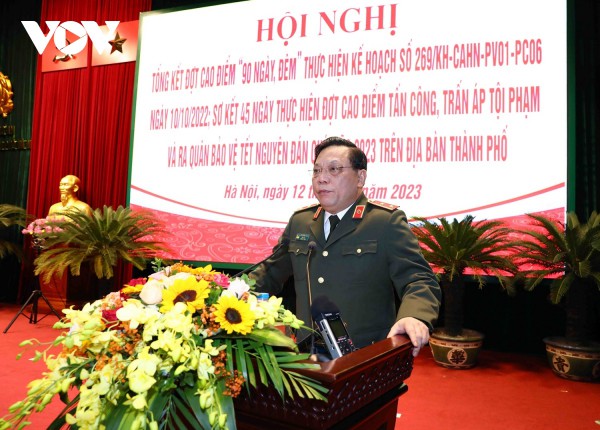 Xe bọc thép diễu hành trong lễ xuất quân dịp Tết của Công an Hà Nội