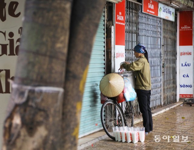 Phóng viên Hàn Quốc thích thú thốt lên: "Ở Việt Nam, mọi thứ đều ở trên đường!" - Ảnh 10.