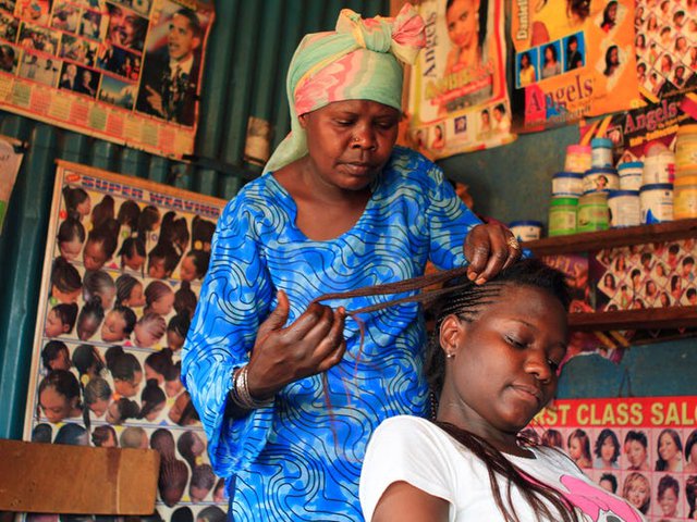 Người lao động các nước mưu sinh như thế nào: Bộ ảnh hé lộ lát cắt cuộc sống đi làm khắp nơi trên thế giới - Ảnh 6. Người lao động các nước mưu sinh như thế nào: Bộ ảnh hé lộ lát cắt cuộc sống đi làm khắp nơi trên thế giới - Ảnh 6.