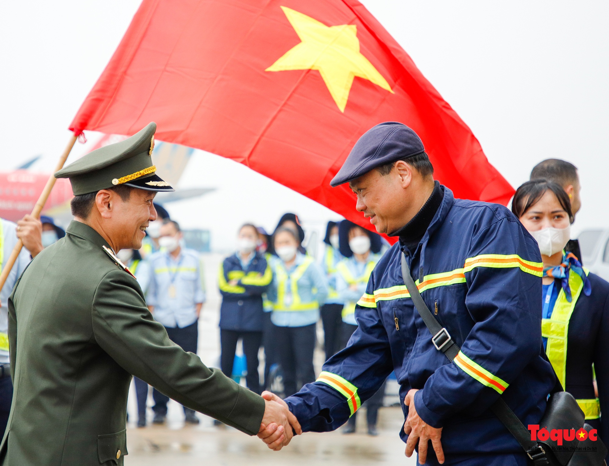 Hoàn thành xuất sắc nhiệm vụ CHCN tại Thổ Nhĩ Kỳ, Đoàn cứu hộ của Bộ Công an đã về tới Hà Nội - Ảnh 3.