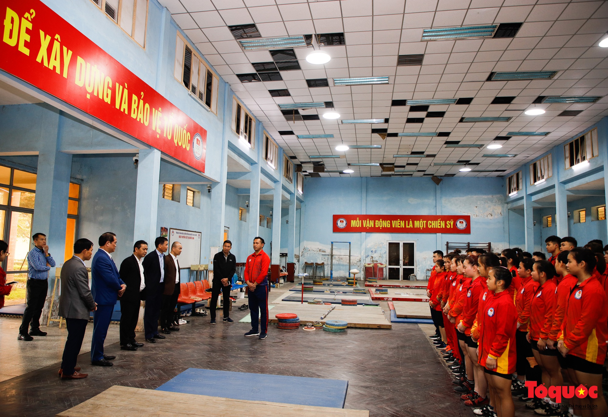 Thứ trưởng Hoàng Đạo Cương yêu cầu đảm bảo các điều kiện tốt nhất cho các vận động viên tham dự SEA Games 32 - Ảnh 14. Thứ trưởng Hoàng Đạo Cương yêu cầu đảm bảo các điều kiện tốt nhất cho các vận động viên tham dự SEA Games 32 - Ảnh 14.