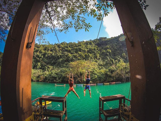 Phong Nha - Kẻ Bàng (Việt Nam) là một trong những đường trượt Zipline ngoạn mục nhất ở châu Á - Ảnh 1. Phong Nha - Kẻ Bàng (Việt Nam) là một trong những đường trượt Zipline ngoạn mục nhất ở châu Á - Ảnh 1.