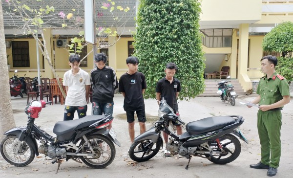 Bạc Liêu: Tạm giữ hình sự 4 nghi phạm trộm xe máy Bạc Liêu: Tạm giữ hình sự 4 nghi phạm trộm xe máy