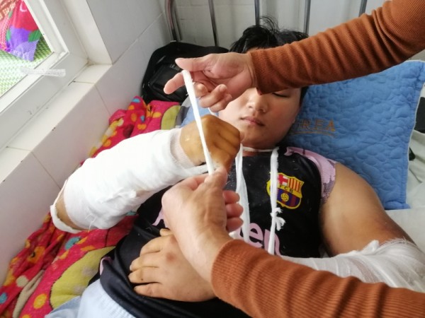 Bắt khẩn cấp đối tượng đánh gãy hai tay người giao hàng
