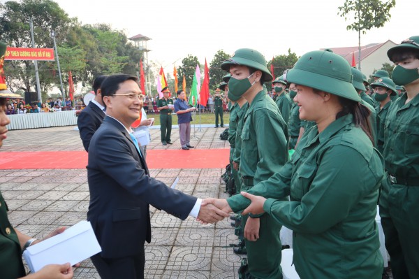 Bình Phước: 1.455 tân binh nô nức lên đường nhập ngũ