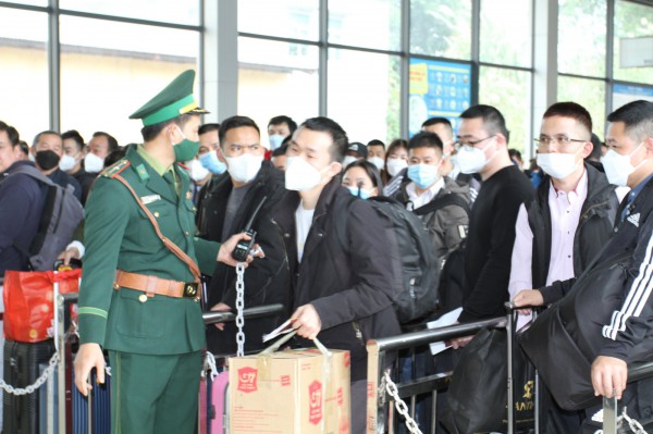 Bộ Y tế kiểm tra công tác phòng chống dịch Covid-19 tại cửa khẩu Móng Cái