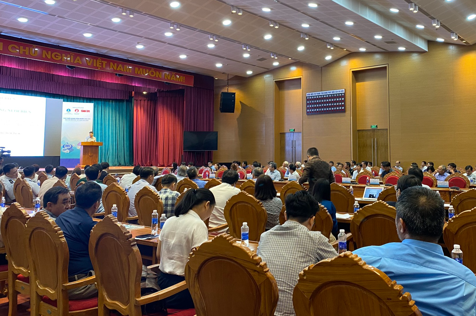 Chuyển đổi nghề nuôi biển truyền thống sang công nghiệp là tất yếu Chuyển đổi nghề nuôi biển truyền thống sang công nghiệp là tất yếu