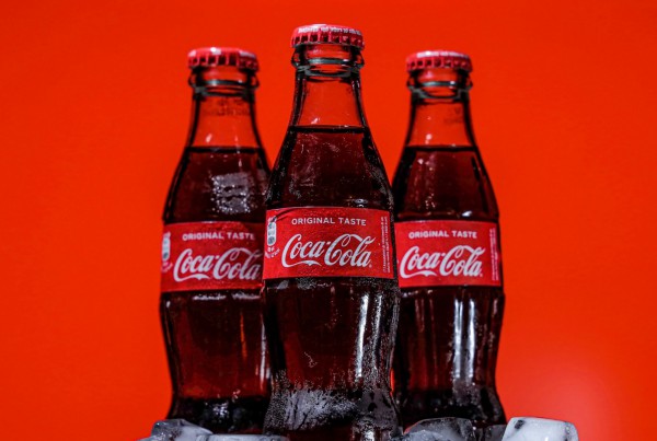 Chuyện mẫu chai “không thể sao chép” của Coca Cola