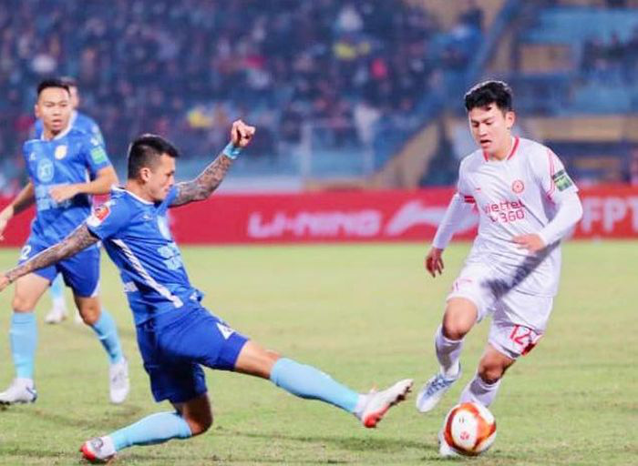 CLB Viettel chia điểm trên sân nhà CLB Viettel chia điểm trên sân nhà