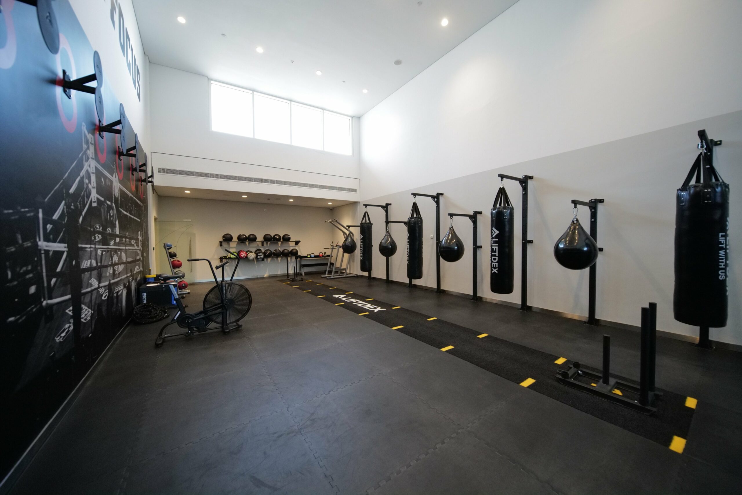 Có gì đặc biệt bên trong Học viện đào tạo phi công của hãng hàng không Emirates?