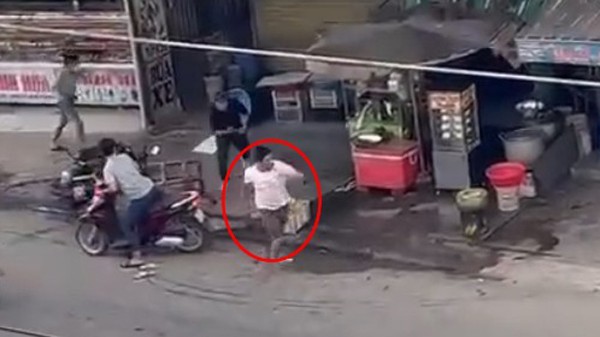 Công an Bình Dương điều tra vụ ẩu đả khiến 1 người chết, 1 người bị thương Công an Bình Dương điều tra vụ ẩu đả khiến 1 người chết, 1 người bị thương