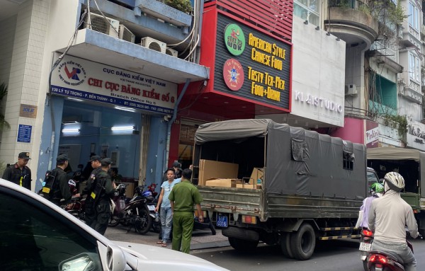 Công an TP.HCM khám xét 2 chi cục đăng kiểm