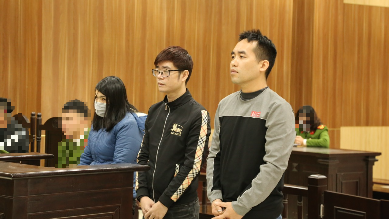 Cựu cán bộ phòng tài nguyên môi trường lĩnh án chung thân vì lừa đảo bán đất Cựu cán bộ phòng tài nguyên môi trường lĩnh án chung thân vì lừa đảo bán đất