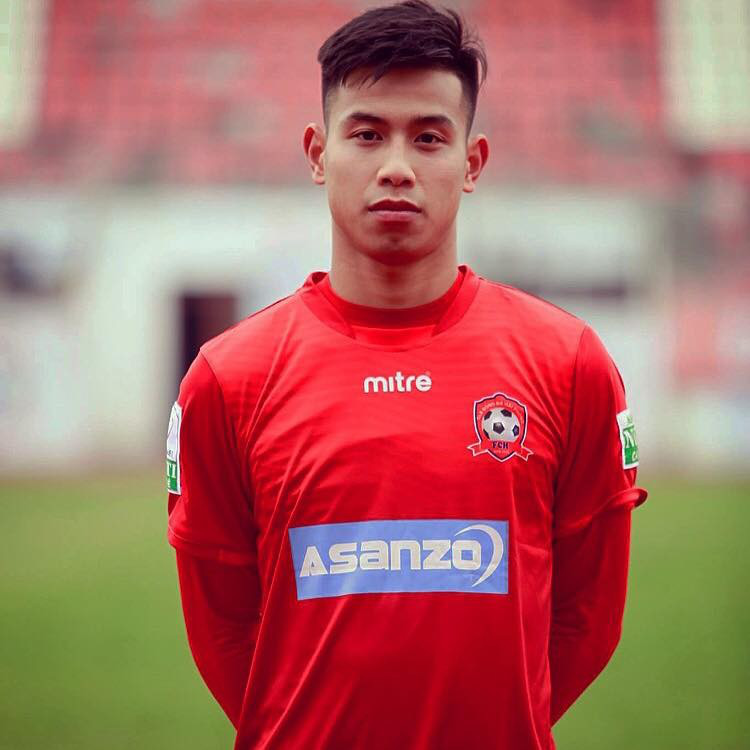 Cựu tiền đạo ĐT Việt Nam tuyên bố giải nghệ