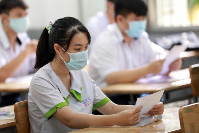 Điều chỉnh quy chế thi tốt nghiệp THPT: Áp lực sẽ giảm? - Ảnh 1. Điều chỉnh quy chế thi tốt nghiệp THPT: Áp lực sẽ giảm? - Ảnh 1.