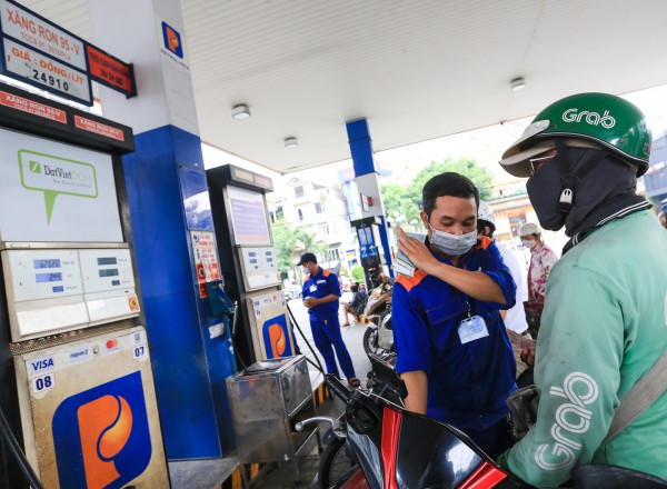 Giá xăng dầu hôm nay 8.2.2023: Xăng trong nước kỳ tới được điều chỉnh thế nào? Giá xăng dầu hôm nay 8.2.2023: Xăng trong nước kỳ tới được điều chỉnh thế nào?