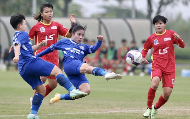 Giải bóng đá nữ Cúp QG 2023 (21/2): TP Hồ Chí Minh trở thành cựu vương của giải Giải bóng đá nữ Cúp QG 2023 (21/2): TP Hồ Chí Minh trở thành cựu vương của giải