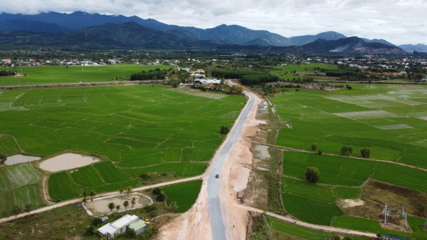 Giải phóng mặt bằng cao tốc Nha Trang - Vân Phong: Không để dân thiệt thòi