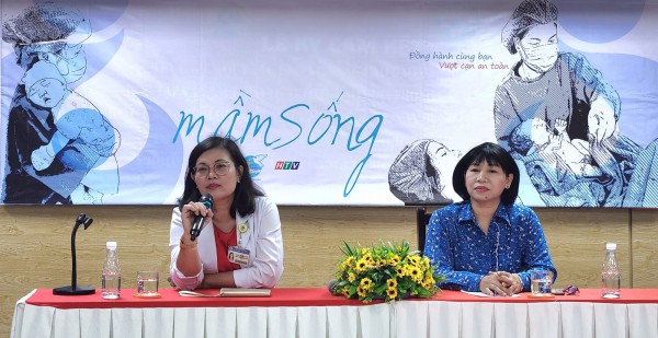 Giám đốc Bệnh viện Hùng Vương: Nhiều mẹ trẻ sinh con xong gửi về ông bà nuôi Giám đốc Bệnh viện Hùng Vương: Nhiều mẹ trẻ sinh con xong gửi về ông bà nuôi