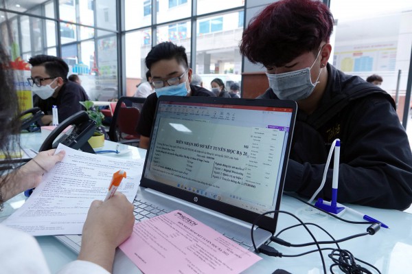 Giáo viên nêu lý do đề nghị Bộ GD-ĐT bỏ xét tuyển ĐH bằng điểm học bạ