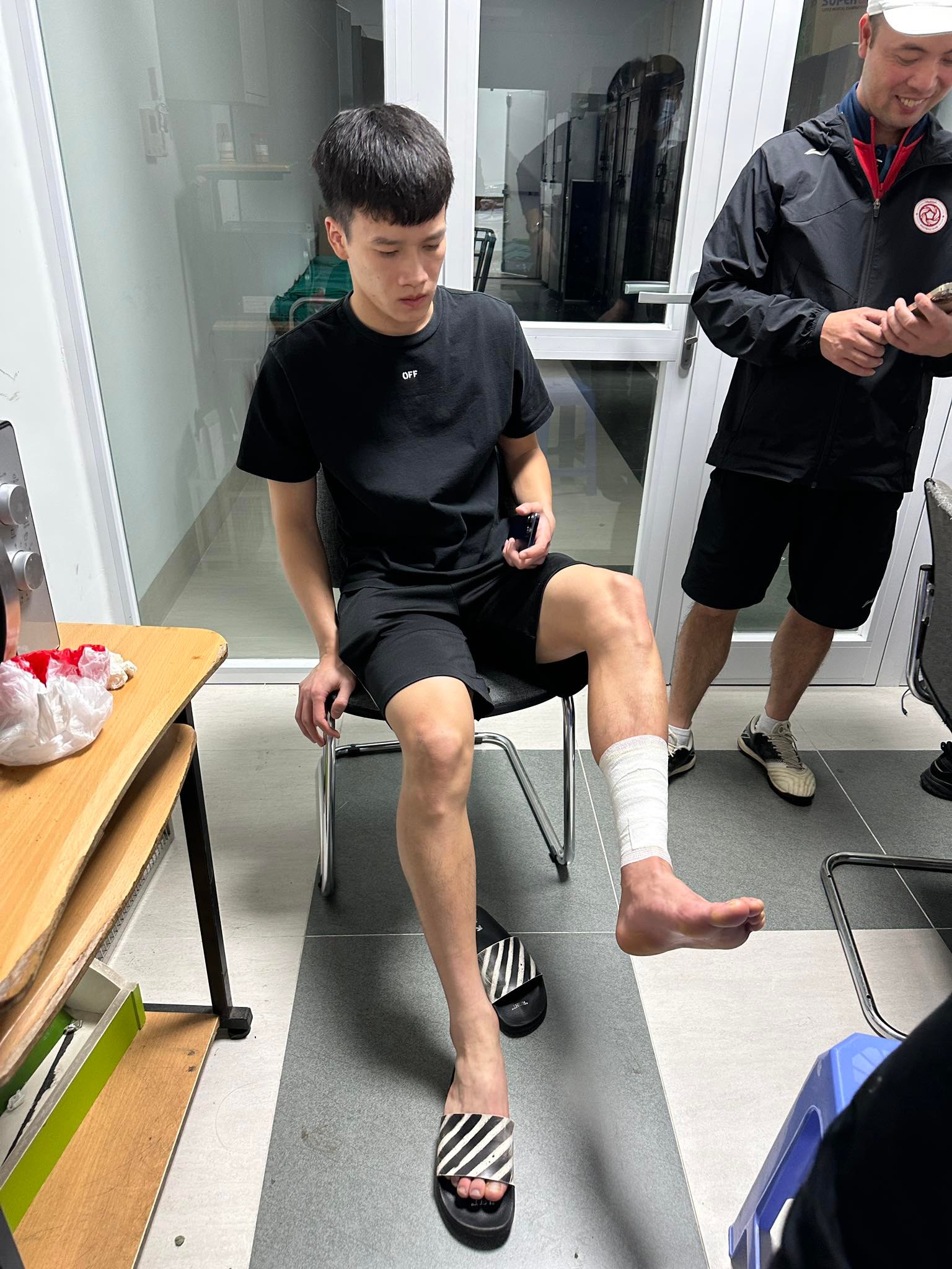 Hoàng Đức chỉ bị chấn thương phần mềm