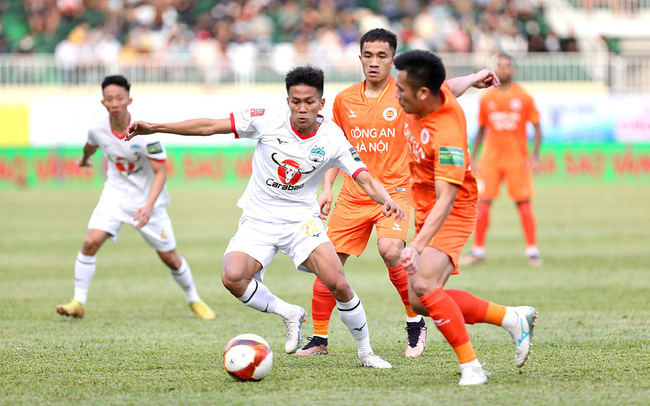 Kết quả, BXH vòng 4 V.League 2023 - Topenland Bình Định dẫn đầu; SLNA, HAGL toàn hòa