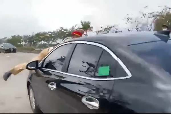 Khởi tố tài xế 65 tuổi trốn đo nồng độ cồn, bỏ chạy hơn 2km